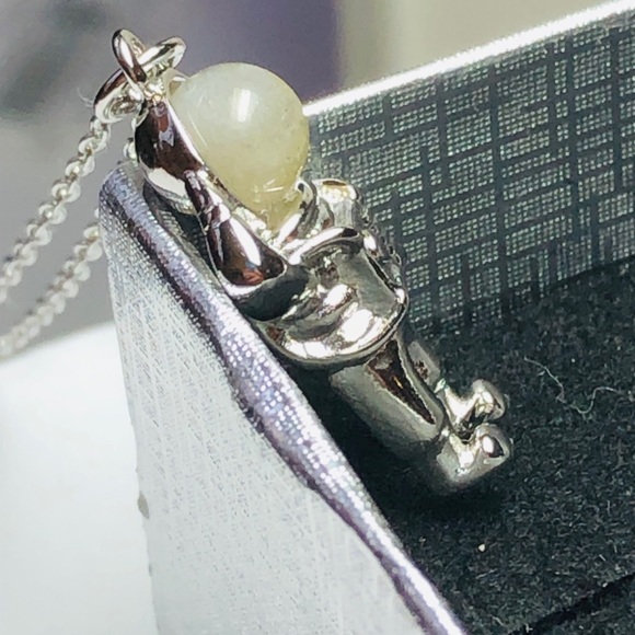 Astronaut Quartz Pendant - Picture 8 of 8